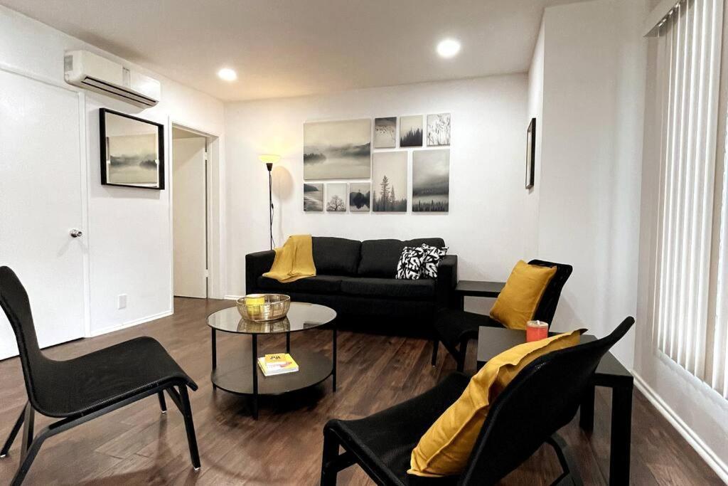Hollywood Business Apartment