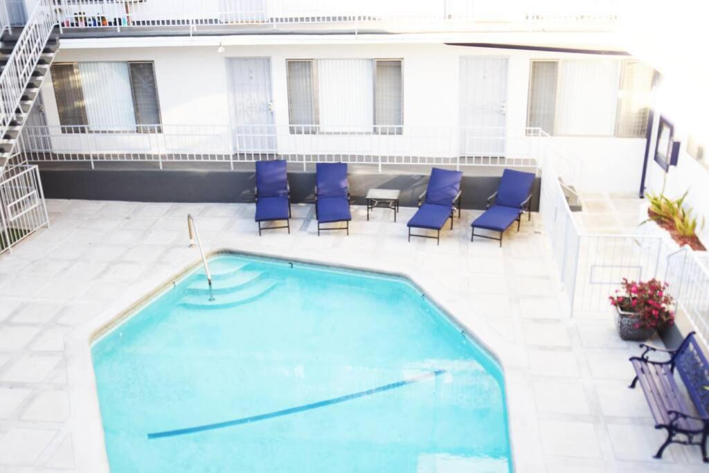 Apartment Hollywood Business Los Angeles