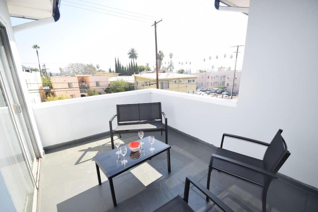 Hollywood Business Apartment *