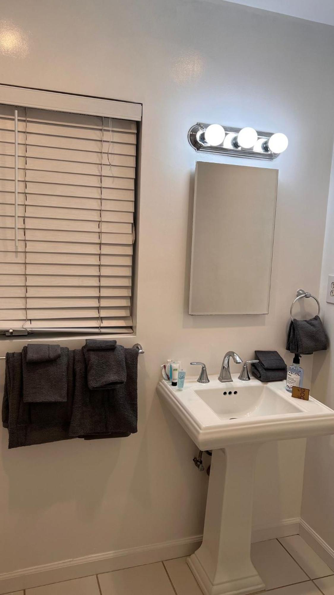 Apartment Hollywood Business *